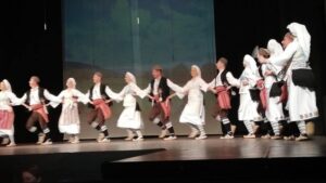 POZAREVAC-Folklorci.jpg