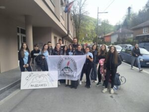 img-40cdee64121835e5e01b1d7fba1bdfa3-v5456553283152581514